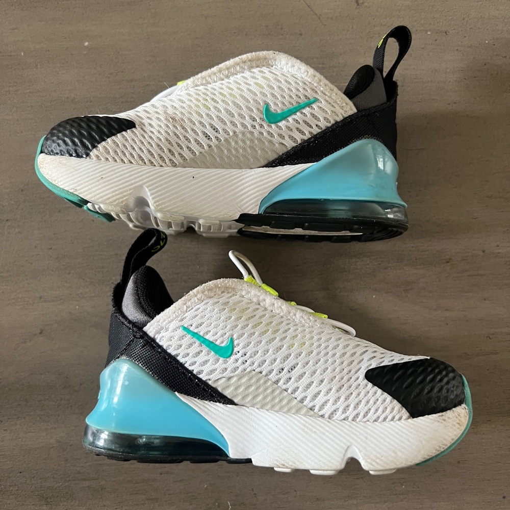 Nike Air Max 270 boys girls white and light blue sneakers 6c NO BOX B1G1 50% off